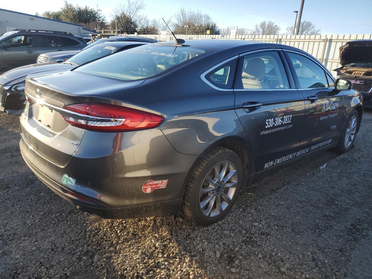 2017 FORD FUSION SE - Фото 3