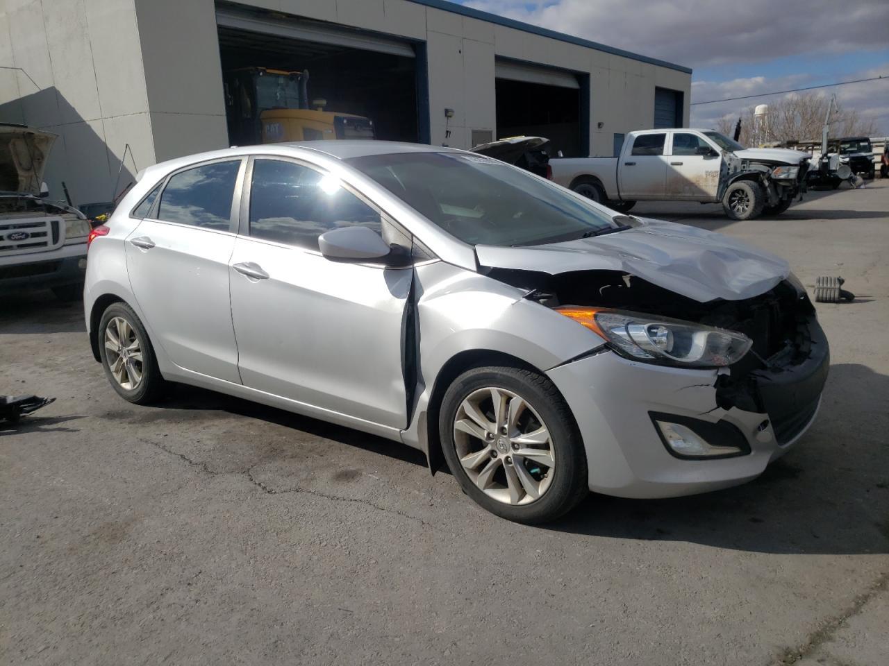 2013 HYUNDAI ELANTRA GT - Image 4