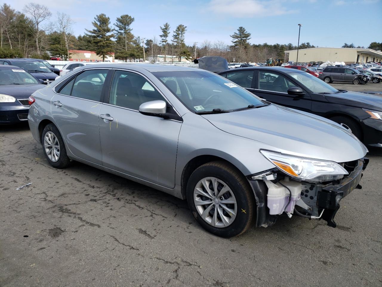 2015 TOYOTA CAMRY LE - Фото 4