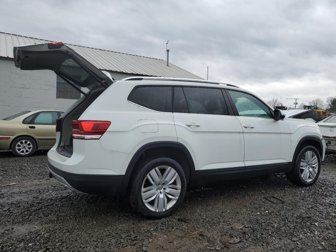 2019 VOLKSWAGEN ATLAS SE - Image 3