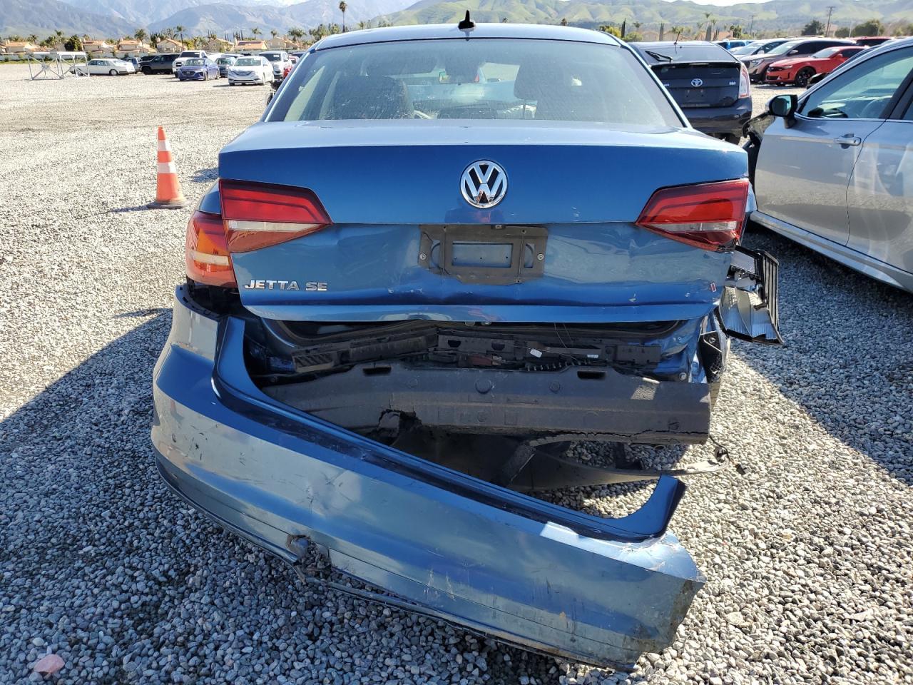2017 VOLKSWAGEN JETTA SE - Фото 6