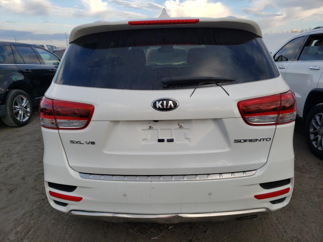 2016 KIA SORENTO SX - Image 6