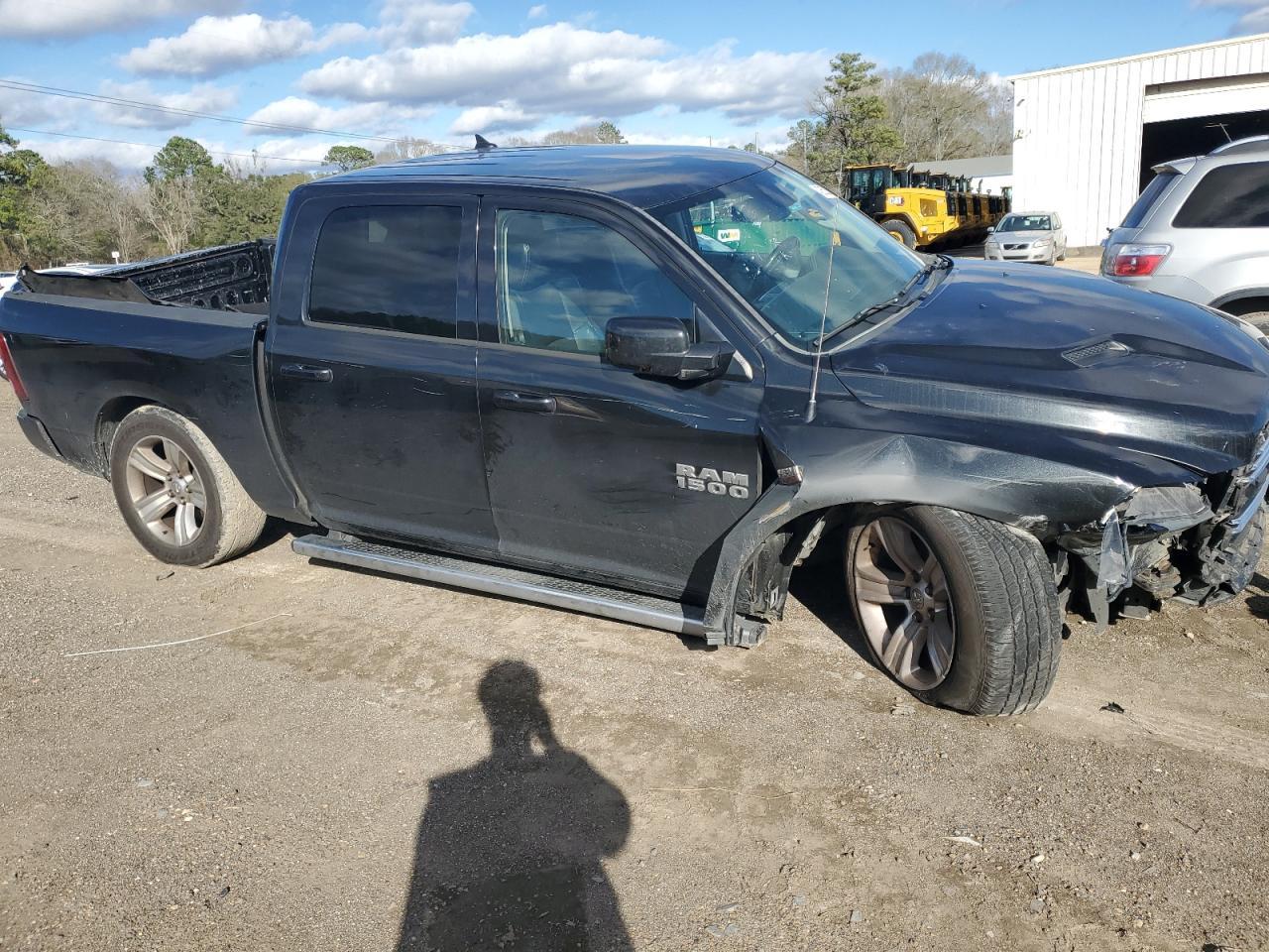 2015 RAM 1500 SPORT - Image 4