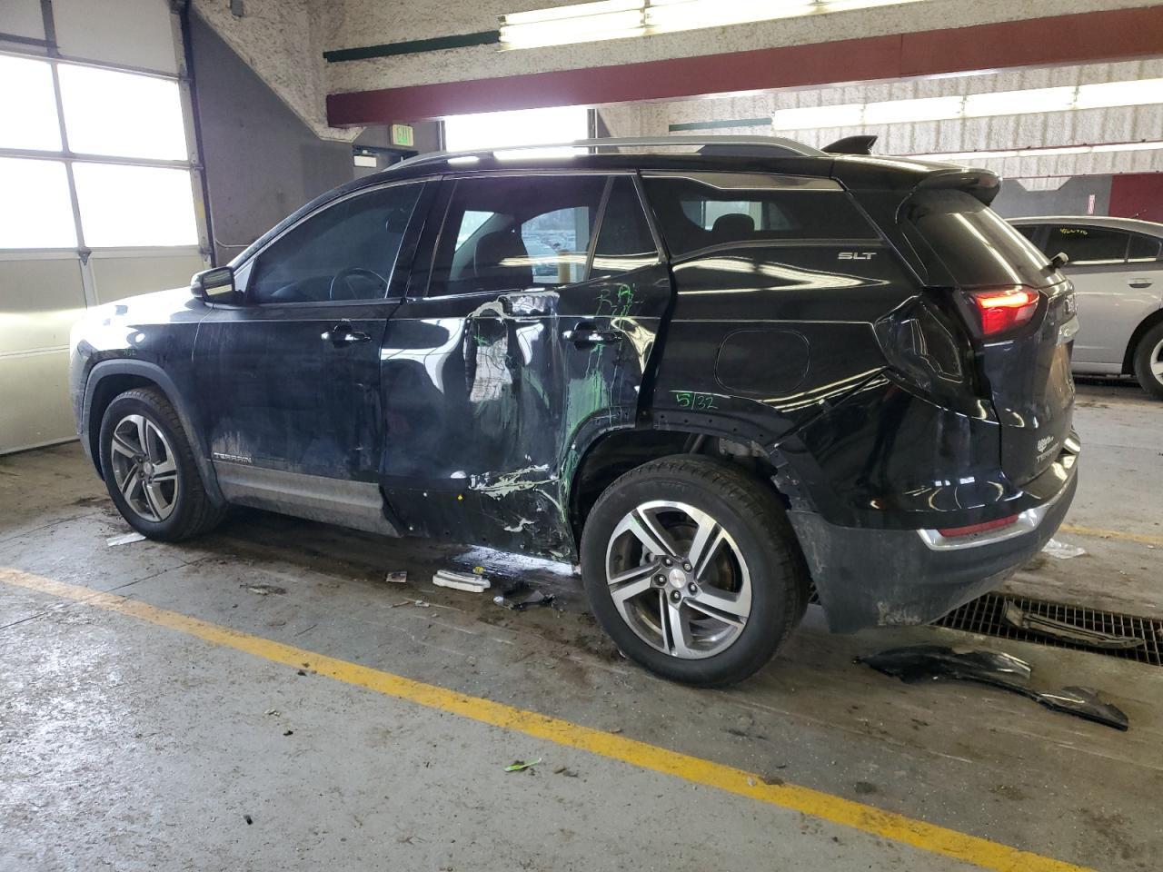 2018 GMC TERRAIN SL - Image 2