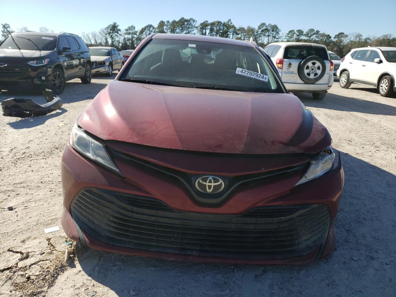 2020 TOYOTA CAMRY LE - Фото 5