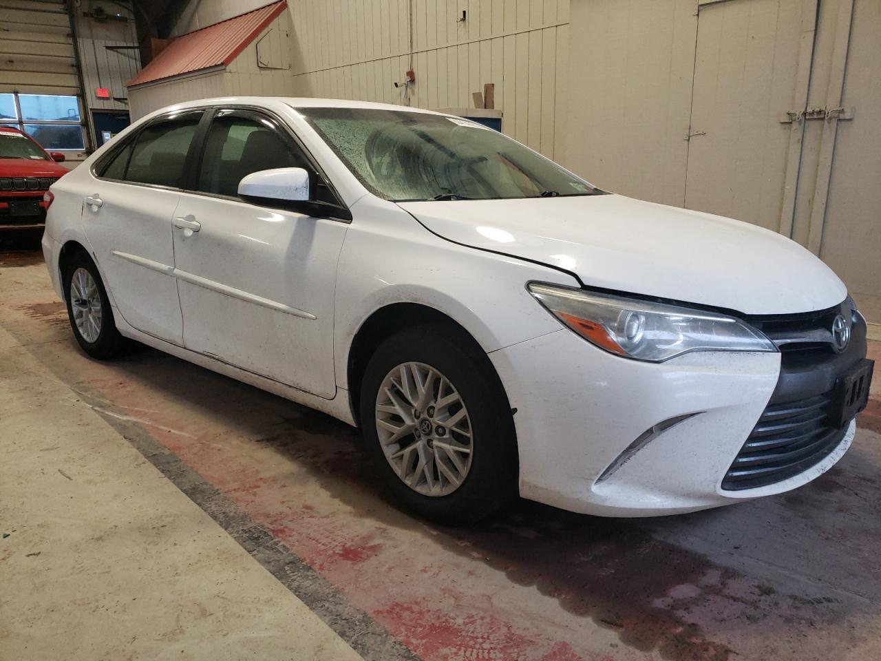 2016 TOYOTA CAMRY LE - Image 4