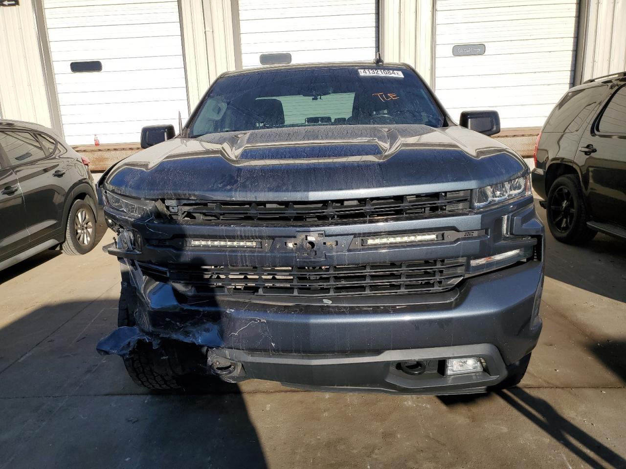 2019 CHEVROLET SILVERADO - Фото 5