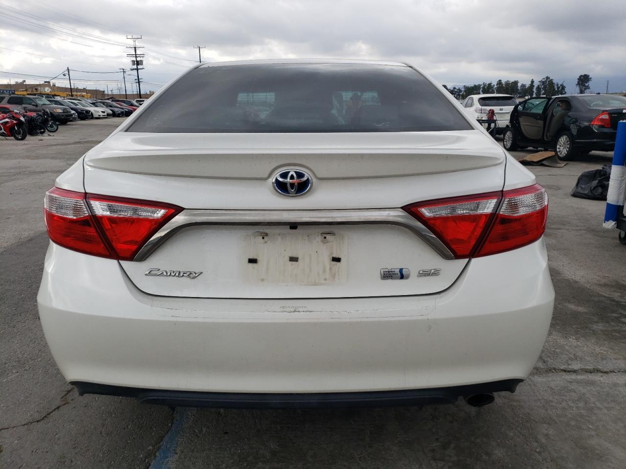 2017 TOYOTA CAMRY HYBR - Image 6
