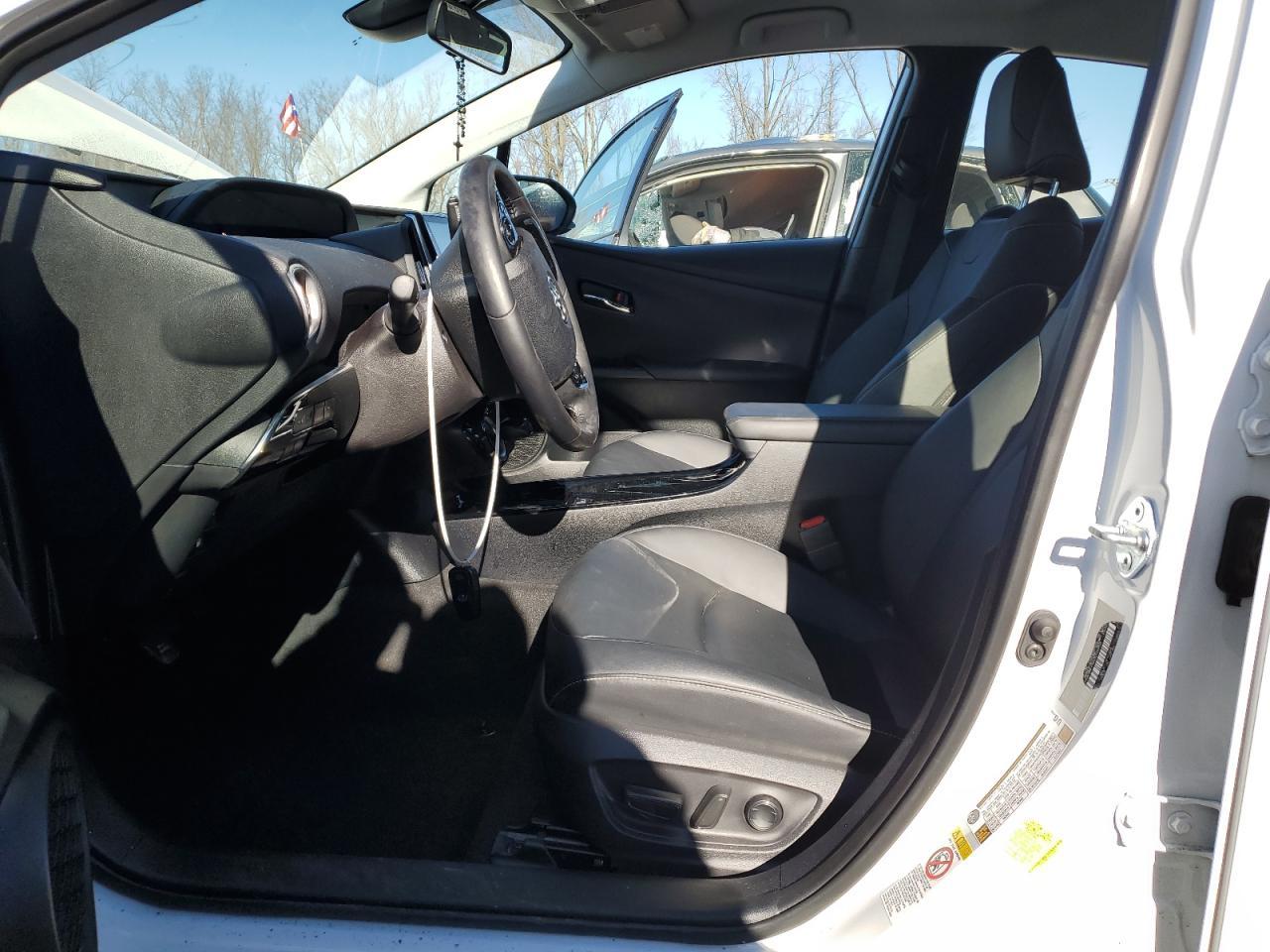 2022 TOYOTA PRIUS PRIM - Image 7