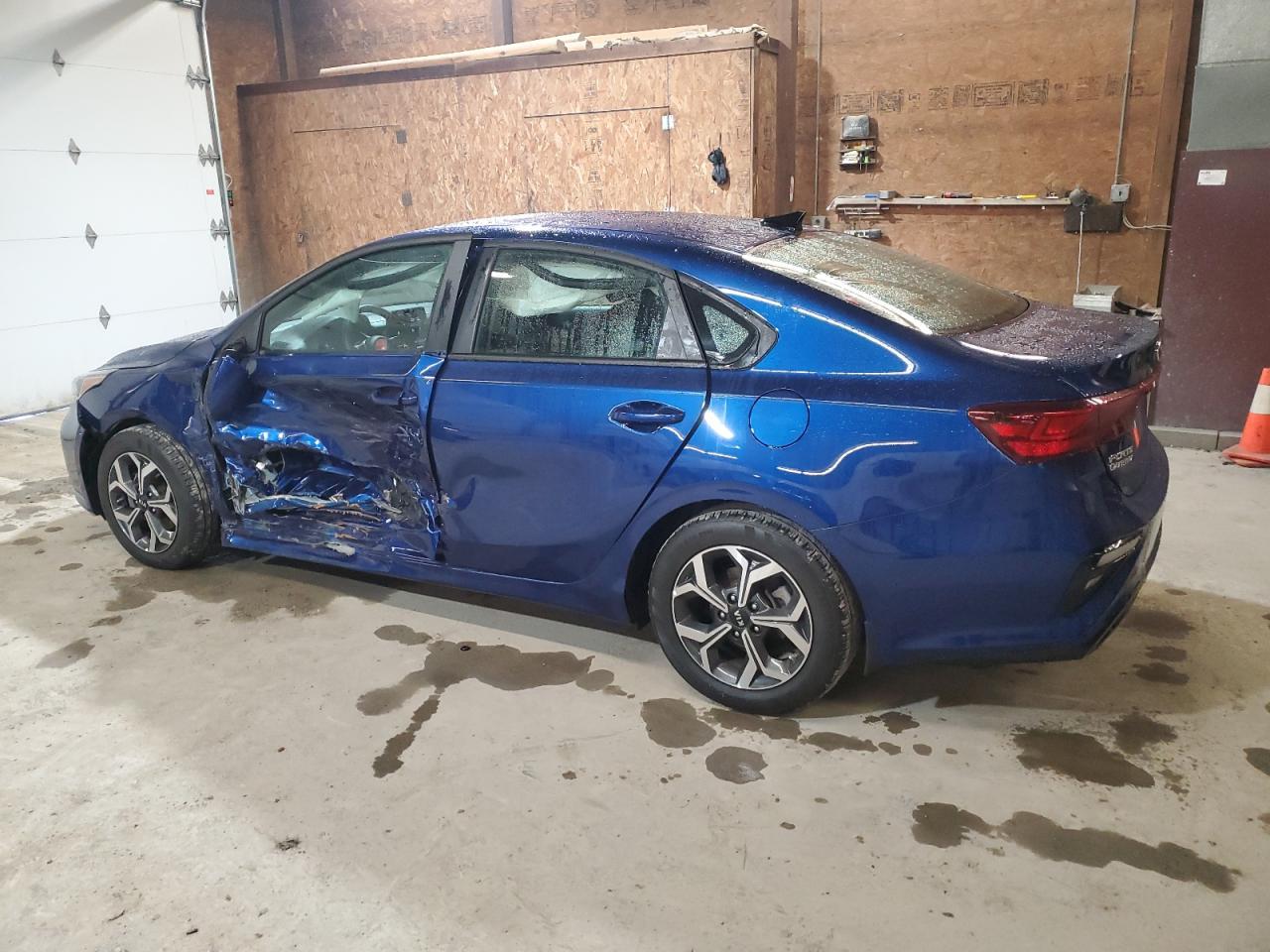 2021 KIA FORTE FE - Фото 2