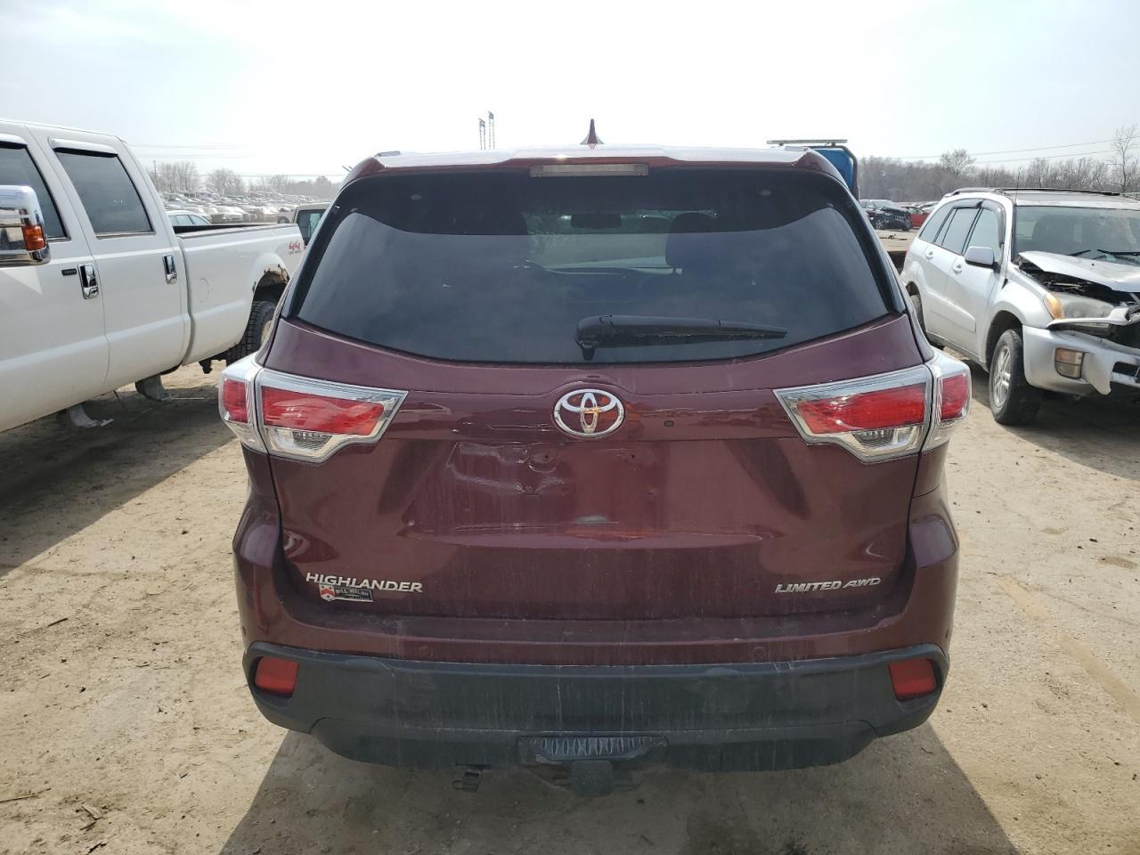 2014 TOYOTA HIGHLANDER - Image 6