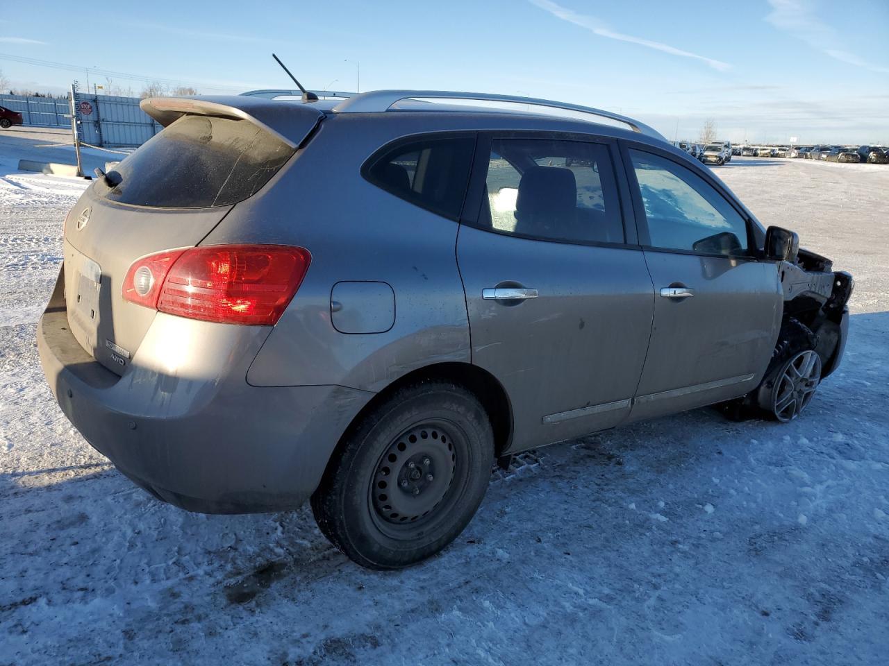 2013 NISSAN ROGUE S - Фото 3