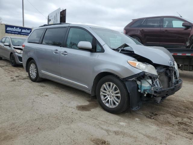 2011 Toyota Sienna Xle - Image 4