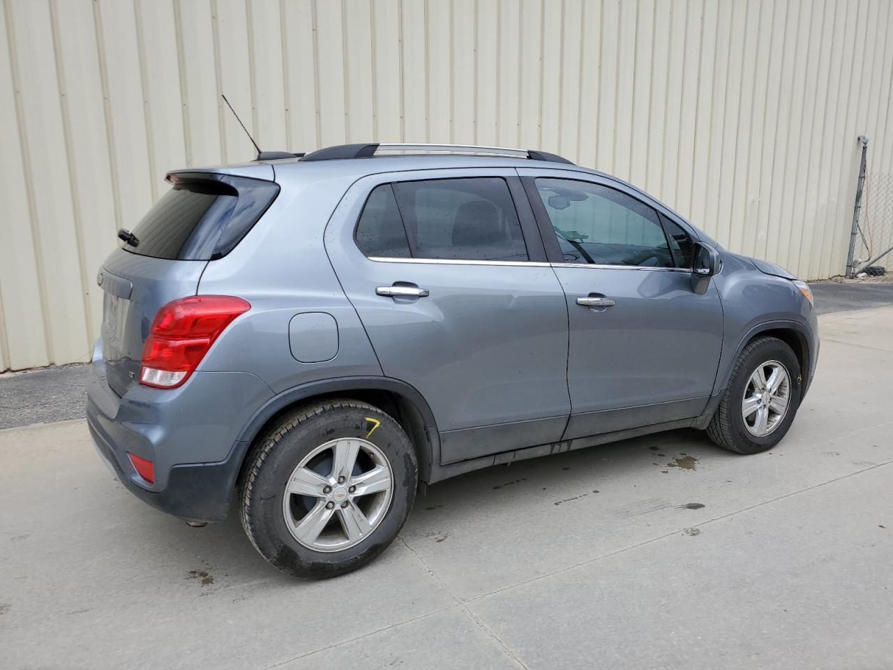 2019 CHEVROLET TRAX 1LT - Фото 3