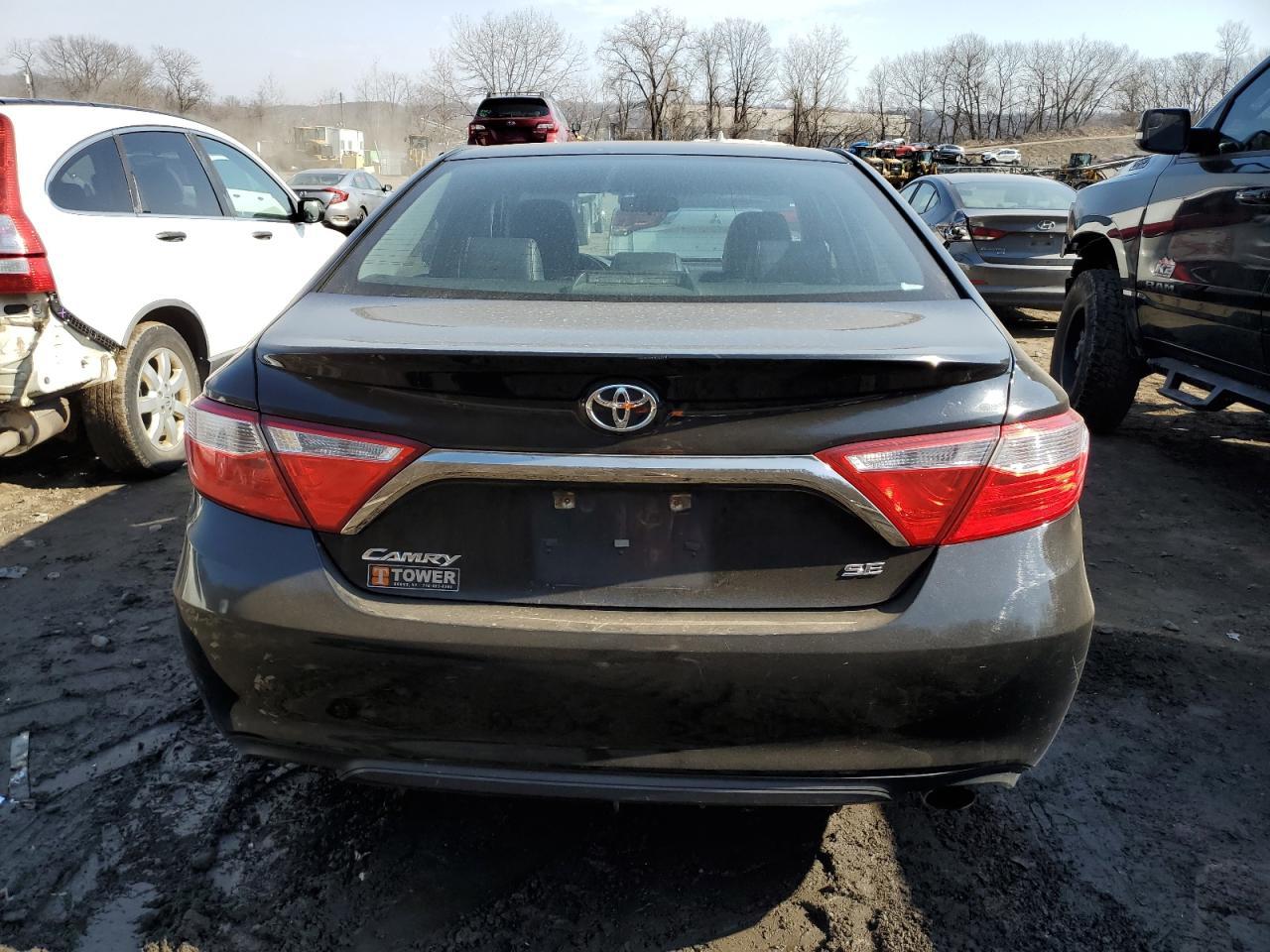 2016 TOYOTA CAMRY LE - Фото 6