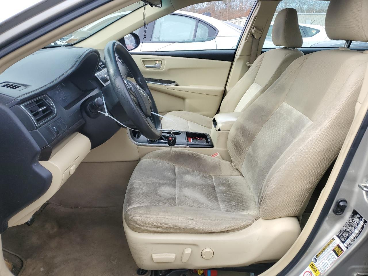 2015 TOYOTA CAMRY LE - Image 7