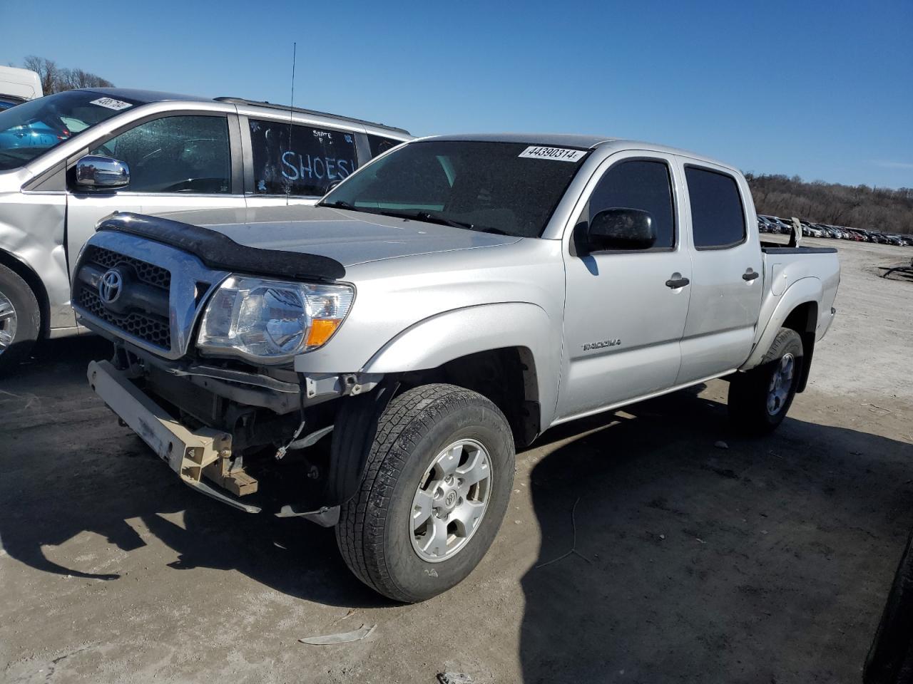 2011 TOYOTA TACOMA DOU