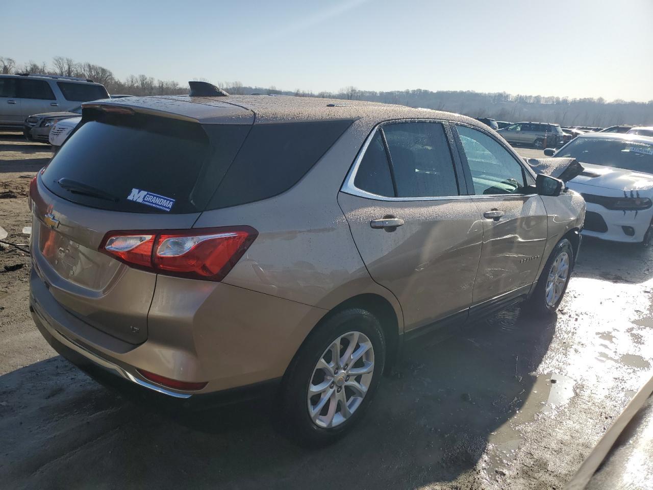 2019 CHEVROLET EQUINOX LT - Image 3