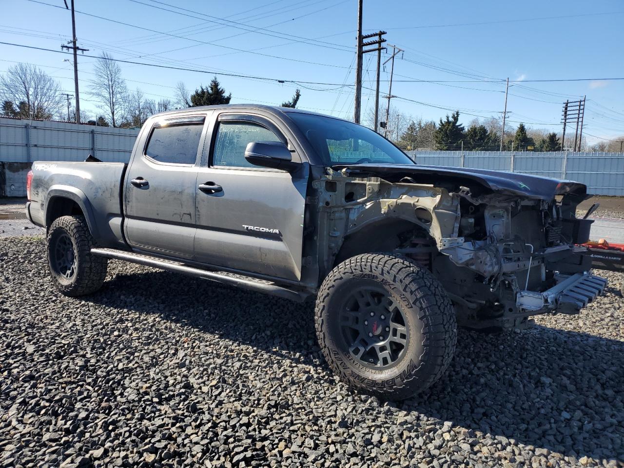 2017 TOYOTA TACOMA DOU - Фото 4