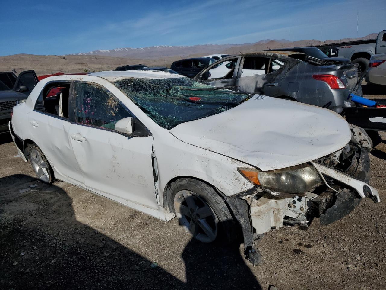 2013 TOYOTA CAMRY L - Фото 4