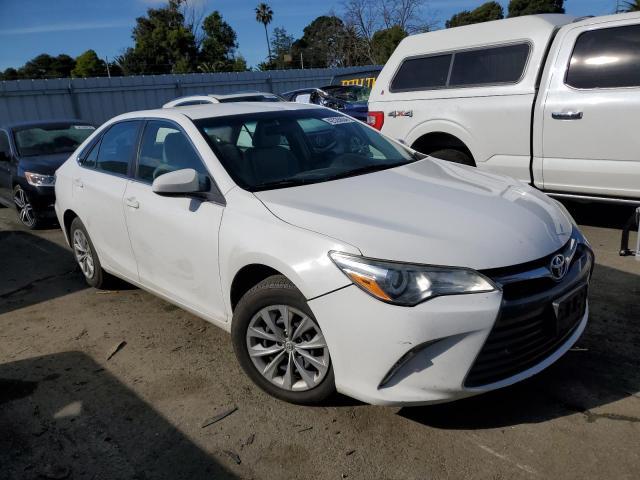 2016 Toyota Camry Le - Фото 4