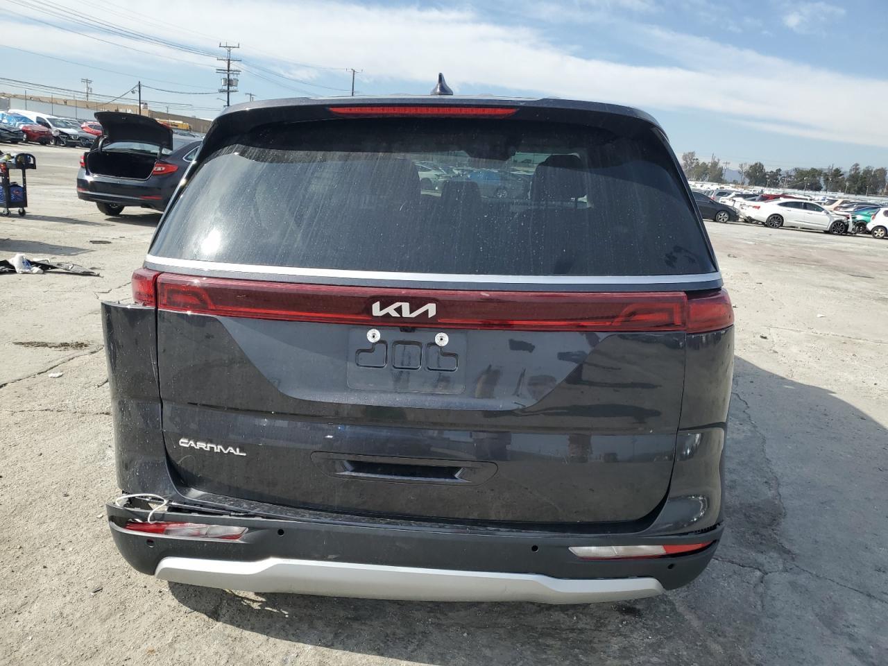 2024 KIA CARNIVAL L - Фото 6