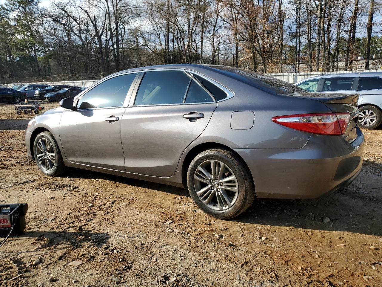 2017 TOYOTA CAMRY LE - Фото 2
