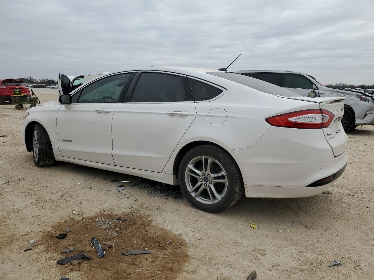 2015 FORD FUSION TIT - Фото 2