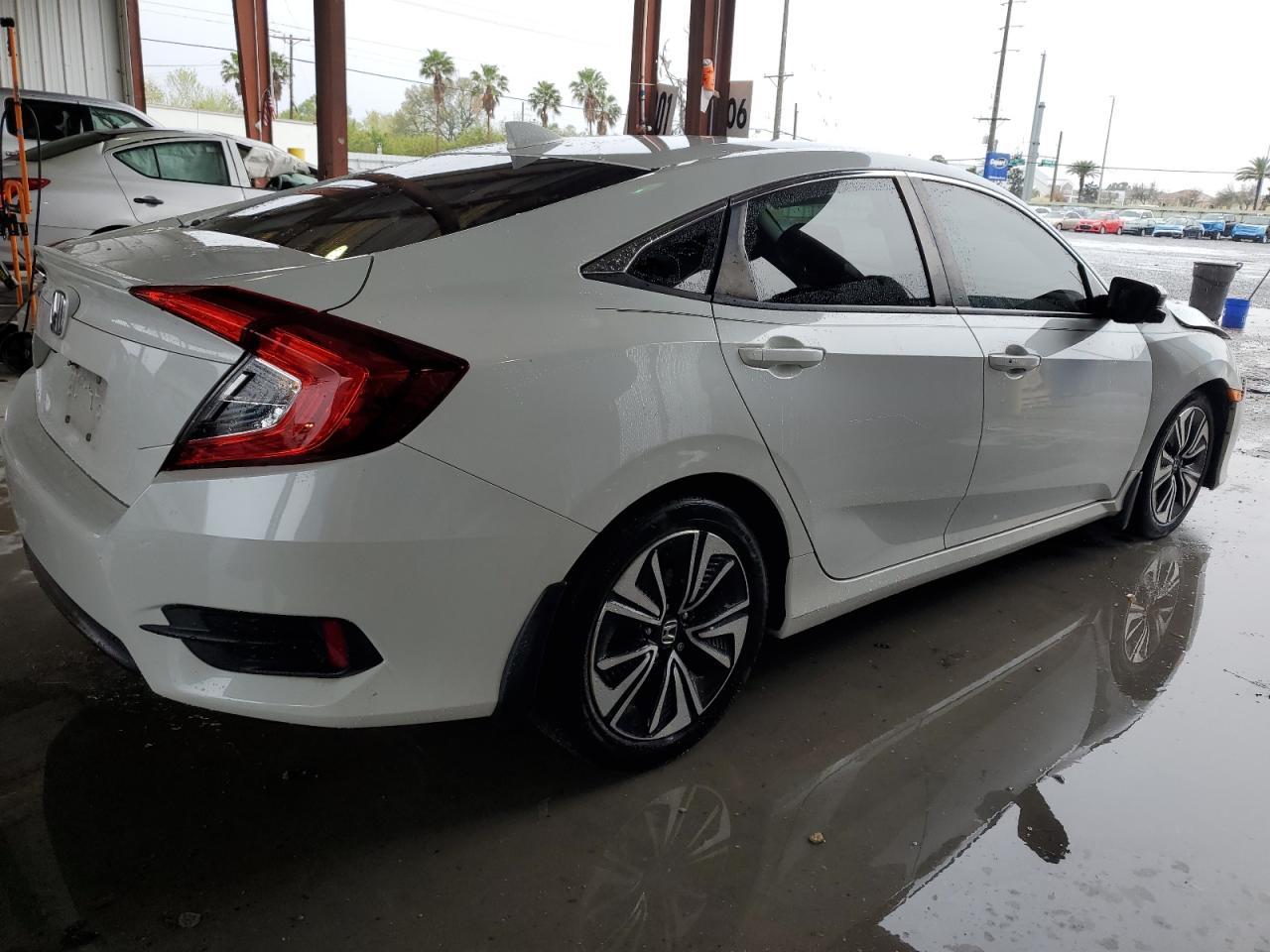 2018 HONDA CIVIC EX - Image 3