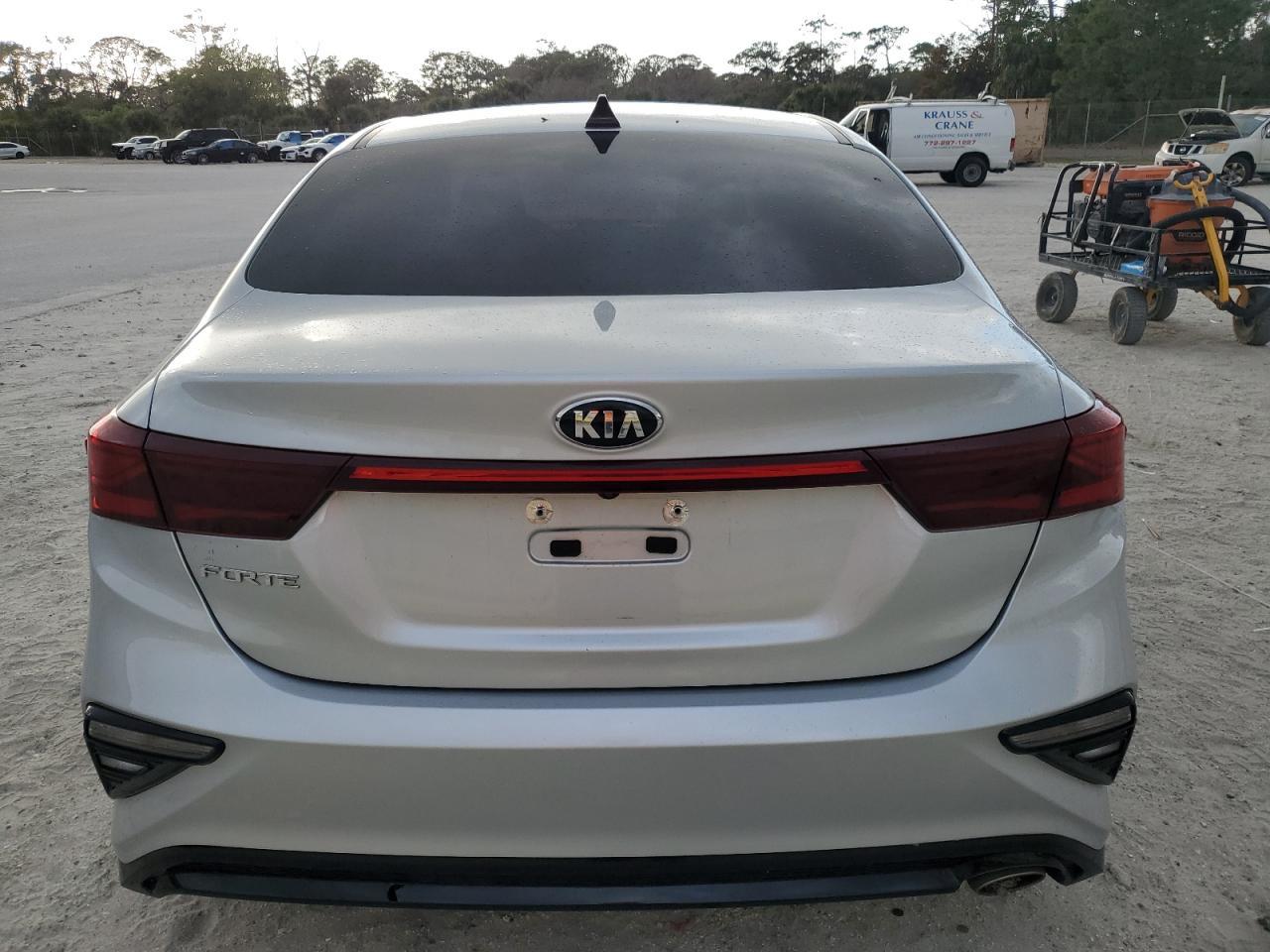 2020 KIA FORTE FE - Image 6