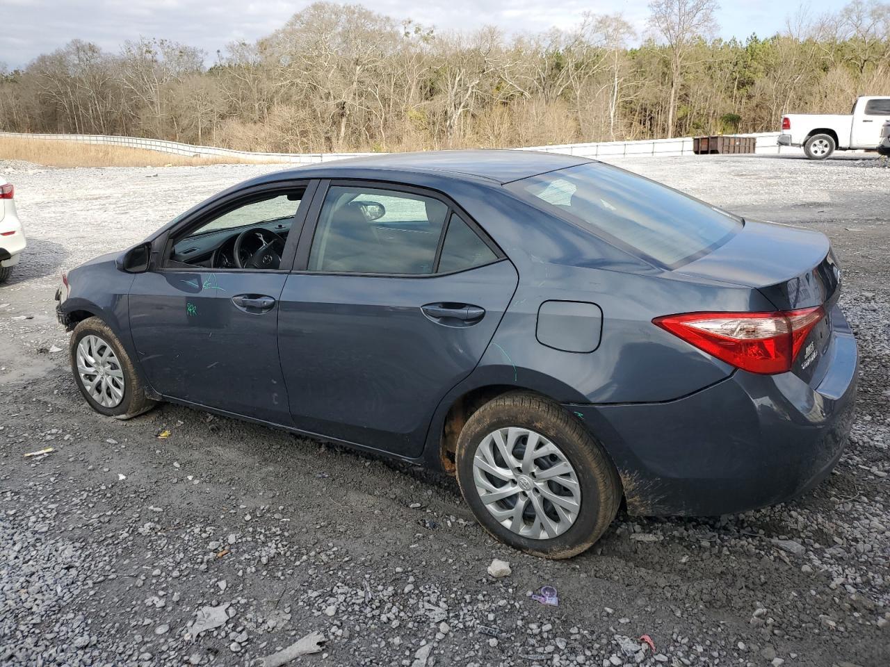 2018 TOYOTA COROLLA L - Image 2
