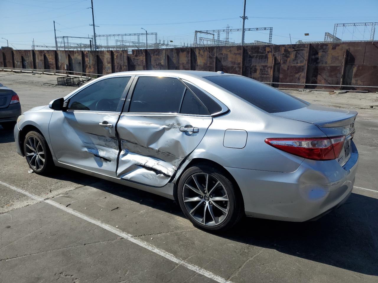 2017 TOYOTA CAMRY LE - Фото 2