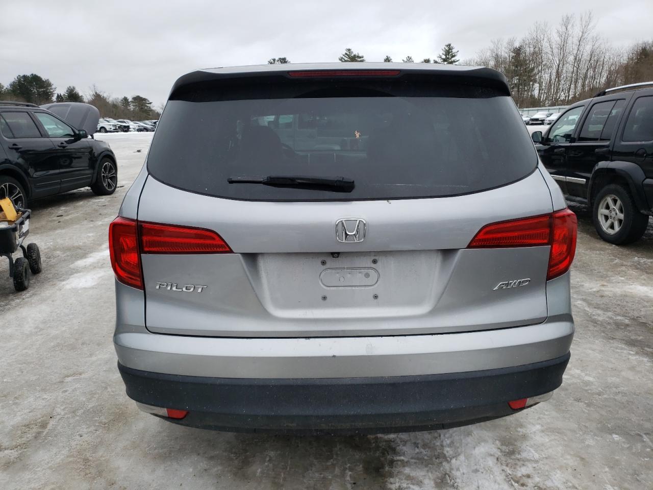 2017 HONDA PILOT LX - Фото 6