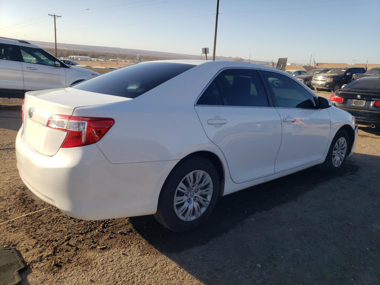 2013 TOYOTA CAMRY L - Фото 3