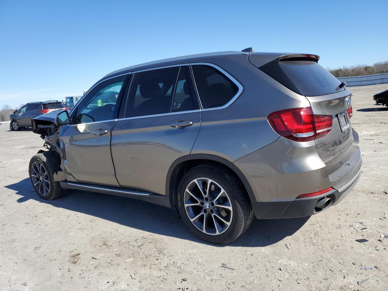 2017 BMW X5 XDRIVE3 - Фото 2