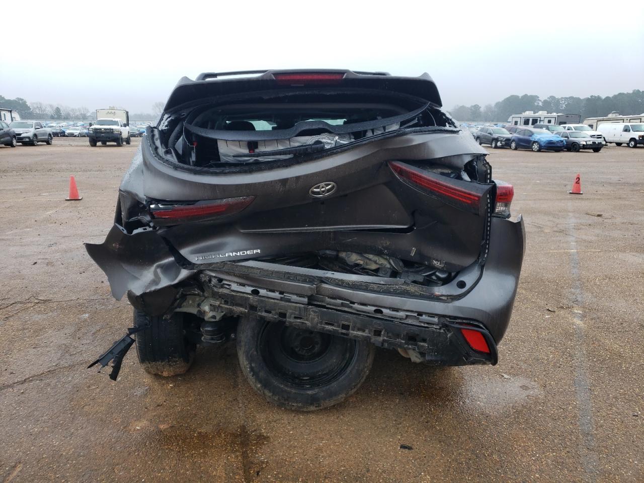 2024 TOYOTA HIGHLANDER - Image 6