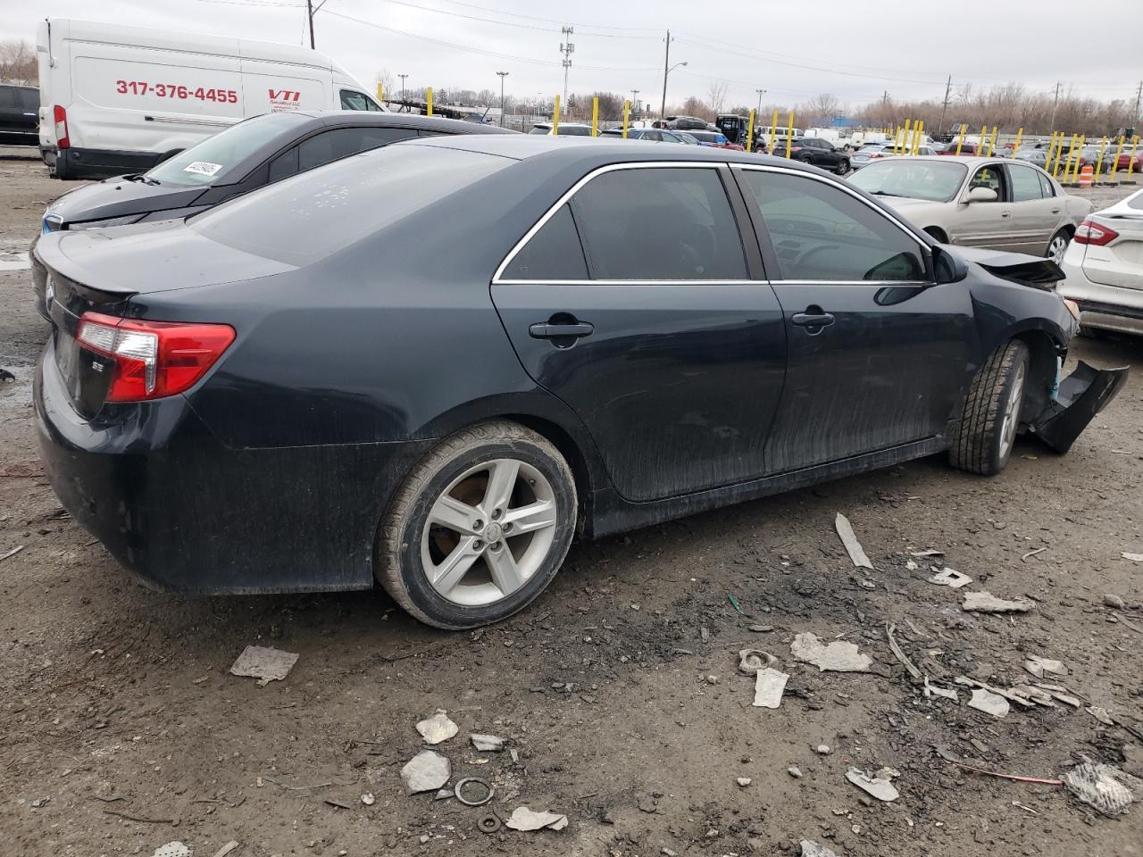 2013 TOYOTA CAMRY L - Фото 3