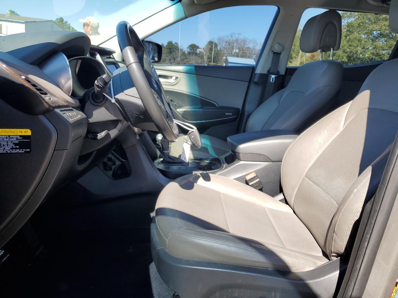 2017 HYUNDAI SANTA FE S - Image 7