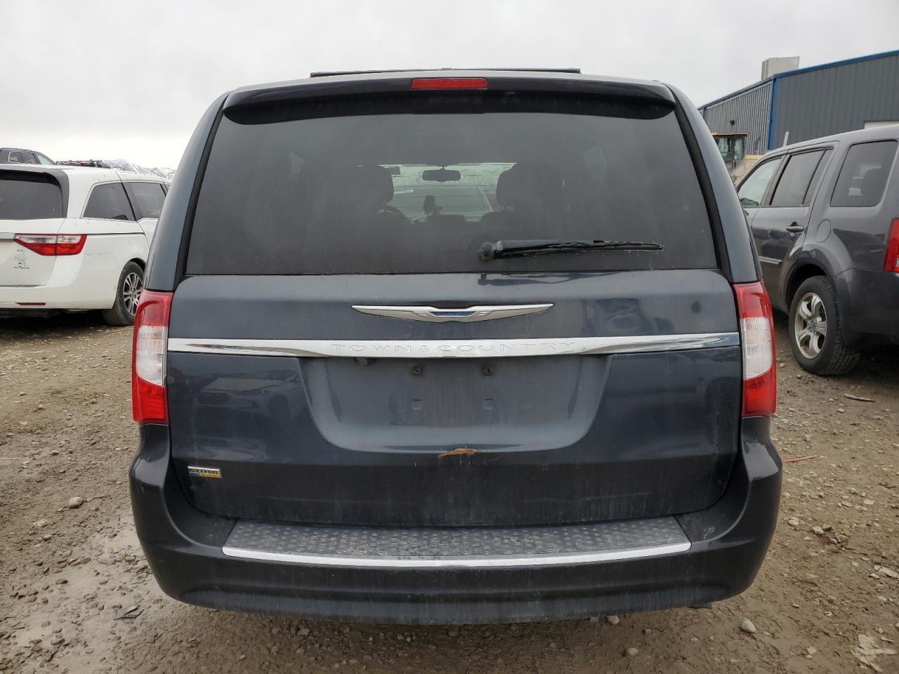 2014 CHRYSLER TOWN & COU - Фото 6
