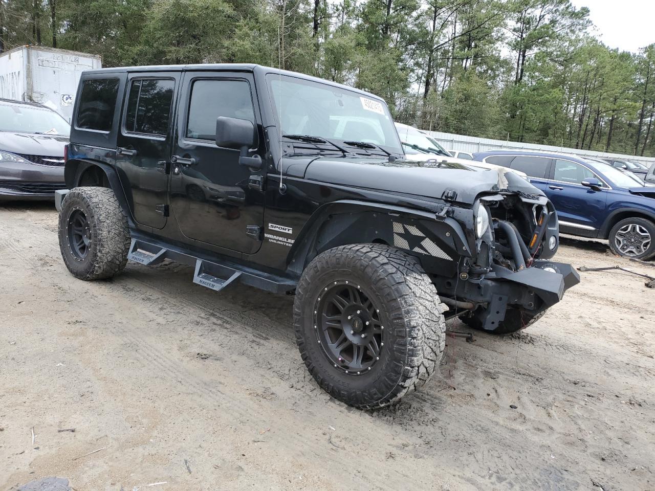2017 JEEP WRANGLER U - Image 4