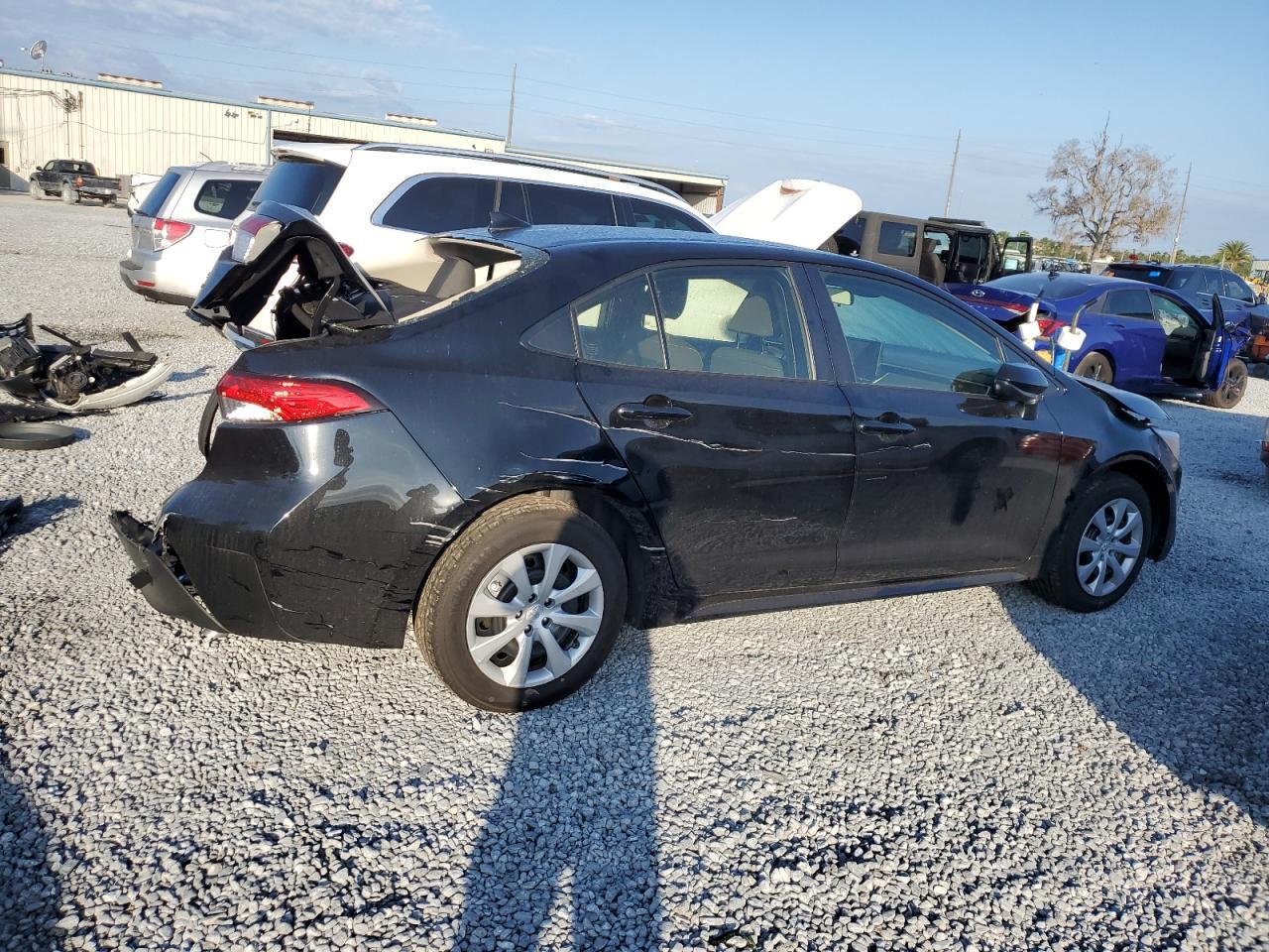 2025 TOYOTA COROLLA LE - Фото 3