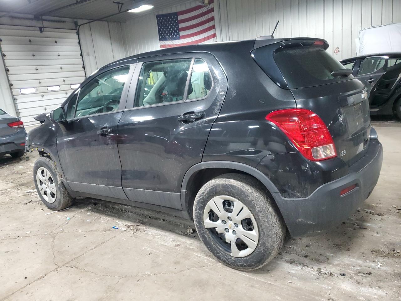 2015 CHEVROLET TRAX LS - Image 2