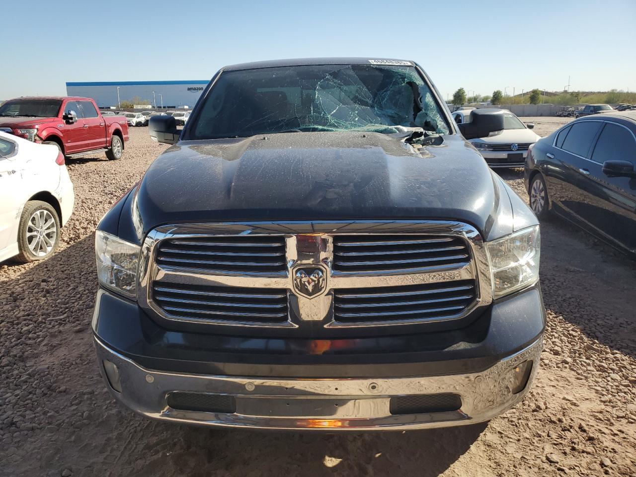 2017 RAM 1500 SLT - Image 5
