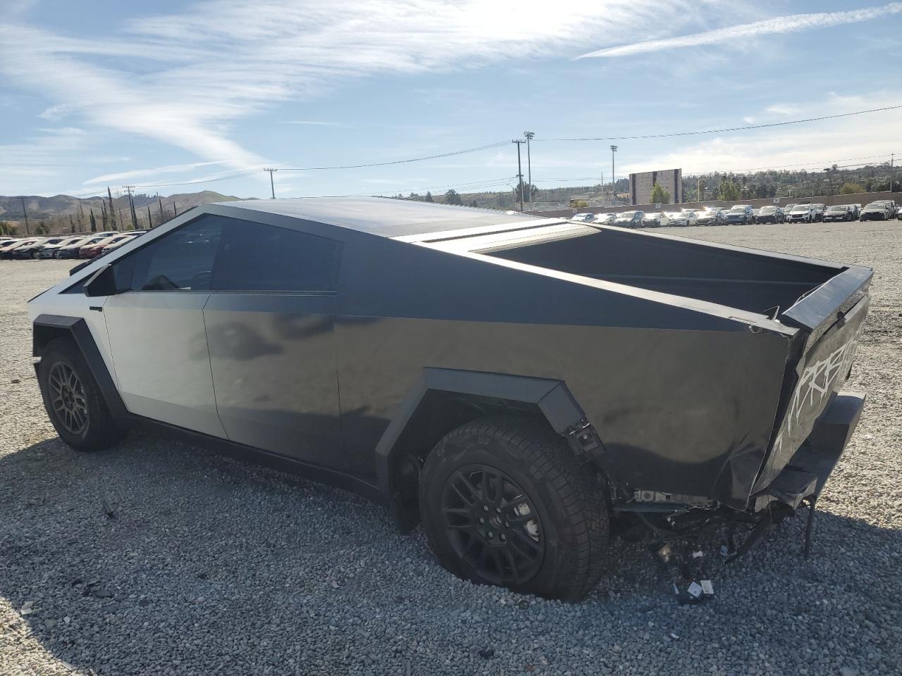2024 TESLA CYBERTRUCK - Image 2