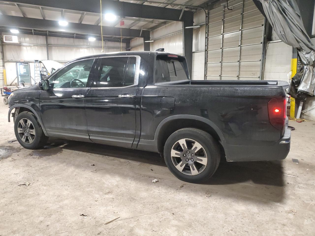 2017 HONDA RIDGELINE - Фото 2