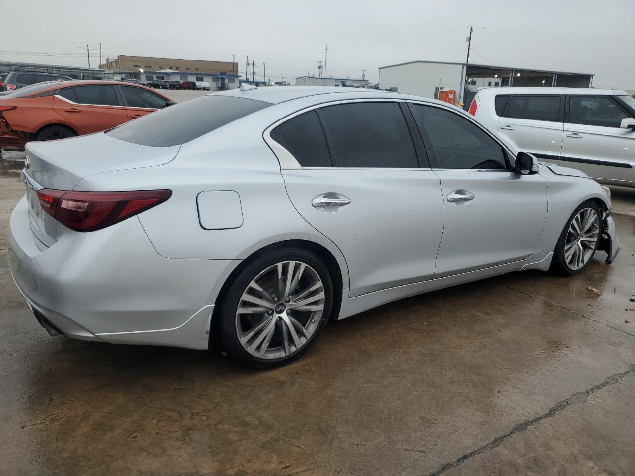 2018 INFINITI Q50 LUXE - Image 3