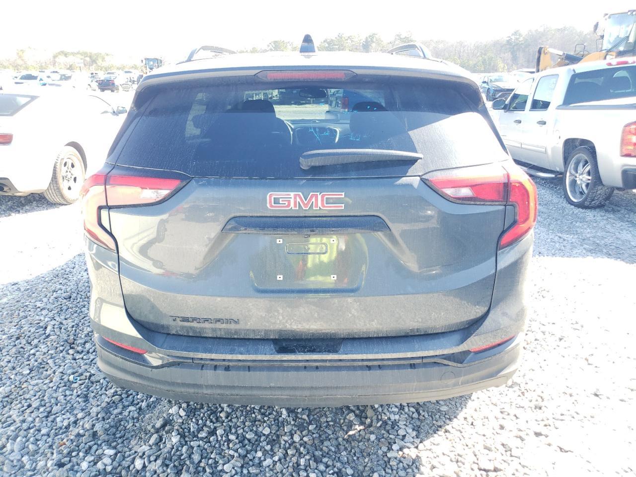 2021 GMC TERRAIN SL - Image 6