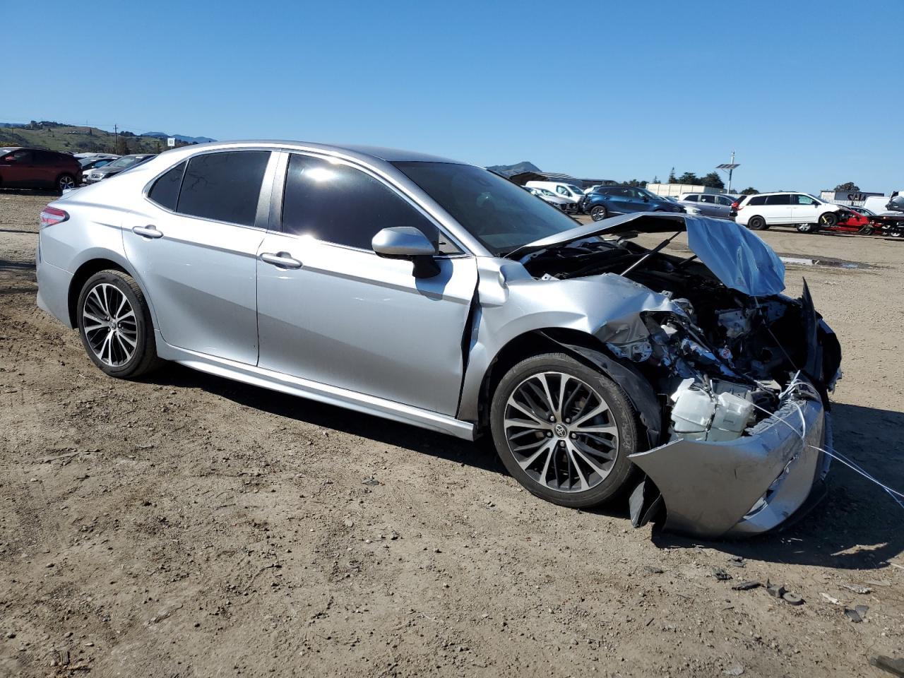 2020 TOYOTA CAMRY SE - Image 4