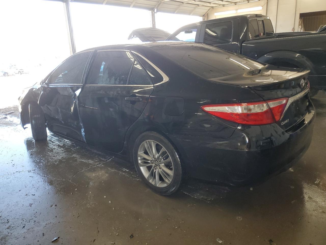 2016 TOYOTA CAMRY LE - Image 2