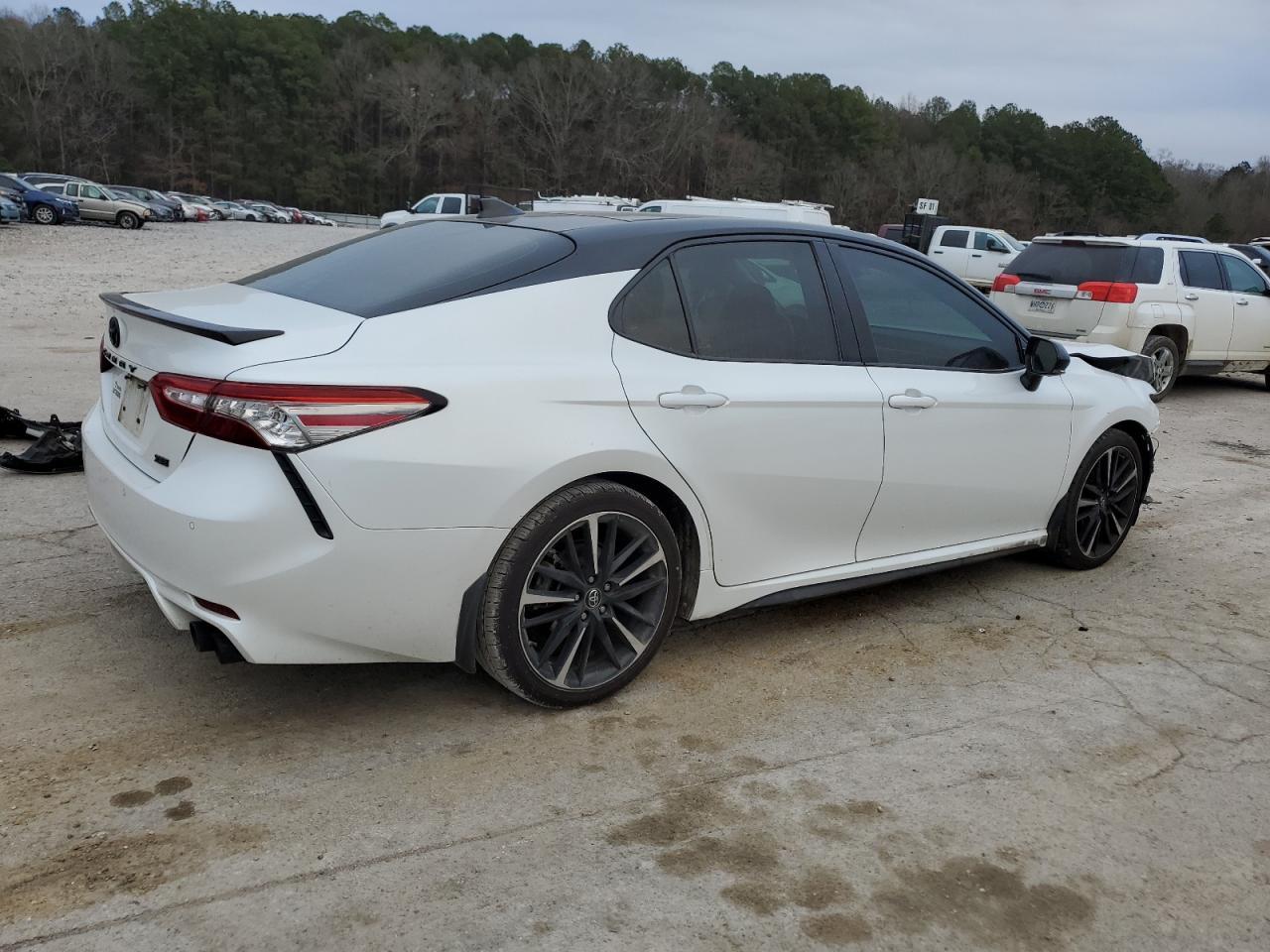 2019 TOYOTA CAMRY XSE - Image 3